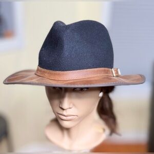 Gorgeous Summit Felt/Leather Fedora HAT!!!